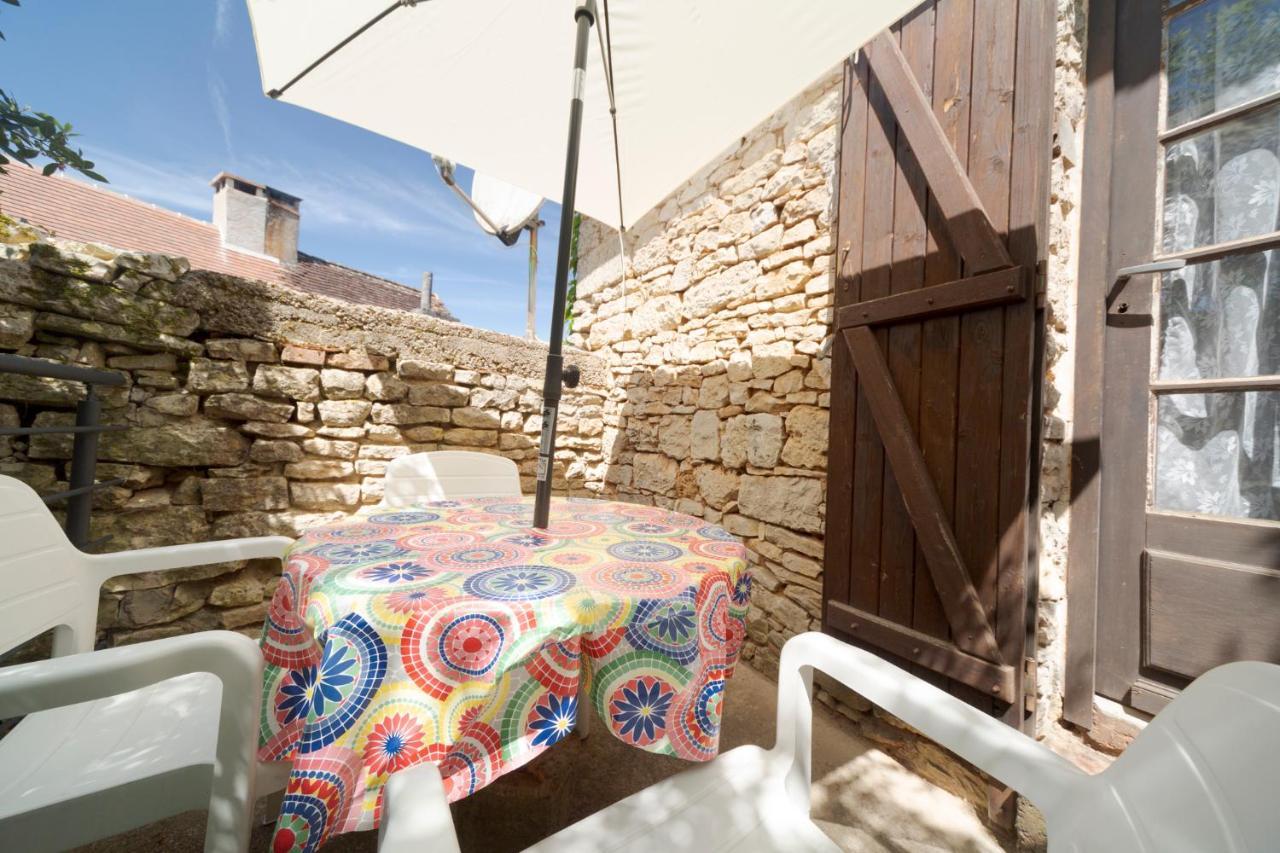 La Petite Maison Du Perigord Tourtoirac Exterior foto